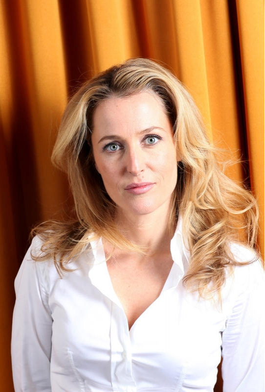 Gillian Anderson 1014